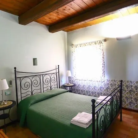 Country house I Sassi Di San Giuseppe *